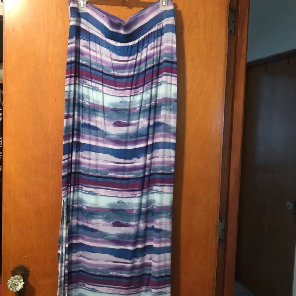 Women’s multi color skirt